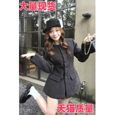 批发圆领中长款法式气质毛呢<b class='q'>连衣裙</b>秋冬款名媛网红风设计感呢子外套女