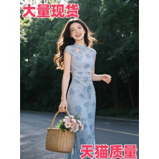 批发复古温柔风超好看印花连衣裙独特绝美修身包臀短袖长裙2026年夏季