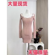批发性感辣妹风方领系带长袖针织连衣<b class='q'>裙</b>女设计感收腰<b class='q'>修身</b>顶美包臀短<b class='q'>裙</b>