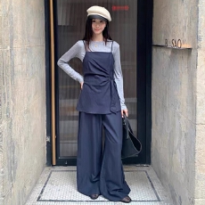 批发韩版chic 早秋上新高级感侧绑<b class='q'>吊带</b>+百搭针织衫+垂感阔腿裤三件套