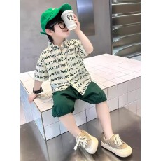 批发儿童薄款设计感印花短袖衬衫2025<b class='q'>夏</b>季新款男孩子宽松透气翻领上衣