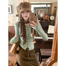 批发曾小咸 韩系绿色短款<b class='q'>长袖</b>针织衫女早秋修身薄款毛衣开衫单穿上衣