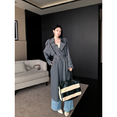 批发高级感深灰色风衣外套女秋冬设计感双排扣收腰长款过膝大衣