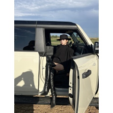 批发CHUYUQI 短款黑武士 黑色廓形围巾短款风衣女<b class='q'>秋</b>冬设计披肩外套