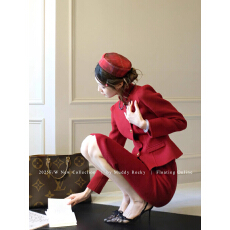 批发新中式国风套装女2025新款冬装红色<b class='q'>敬酒</b>服订婚<b class='q'>礼服</b>新年战袍两件套