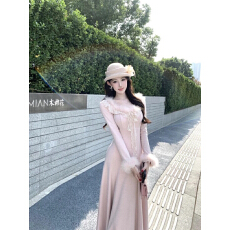 批发2025秋冬新款法式气质风收腰千金拼接毛毛蕾丝花边长袖<b class='q'>连衣</b>裙女潮