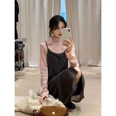批发BRIVIN韩系西柚粉丝绒<b class='q'>吊带</b>套装女2025冬新叠穿高领修身显瘦两件套
