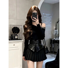 批发法式御姐风黑色斜领露肩长袖连衣裙女秋冬气质收腰显瘦<b class='q'>百褶</b><b class='q'>短裙</b>子