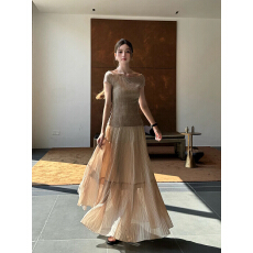 批发2026新款淡人高知穿搭一整套连衣裙子夏季一字肩<b class='q'>上衣</b><b class='q'>网纱</b>长裙套装