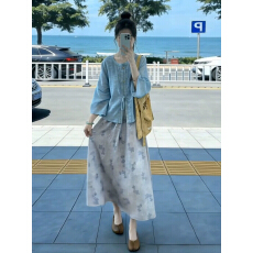 批发新中式国风蓝色碎花<b class='q'>连衣裙</b>子女夏季2026新款早春穿搭一整套装长裙