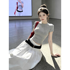 批发2026巨好看<b class='q'>连衣裙</b>子温柔系海边穿搭短袖上衣半身长裙度假风套装女