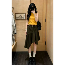 批发2026独特漂亮一整套黄色无袖<b class='q'>背心</b>搭配<b class='q'>牛仔</b>不规则半身裙两件套装夏