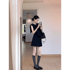 批发法式黑色绝美独特漂亮无袖背心<b class='q'>连衣裙</b>子女夏季2026超火穿搭一整套