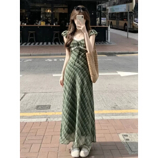 批发法式气质显瘦绿色小飞袖格子<b class='q'>连衣裙</b>长裙女夏日超火减龄掐腰小裙子