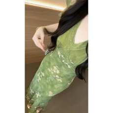 批发法式蕾丝边V领<b class='q'>绿色</b>碎花<b class='q'>连衣裙</b>子女2026夏季新款优雅显瘦气质长裙