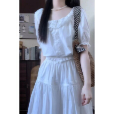 批发白色韩系少女感<b class='q'>套装</b>2026夏季新款女甜美<b class='q'>蕾丝</b>圆领上衣半身裙两件套