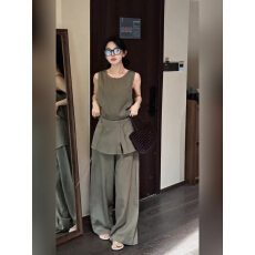 批发淡人高知得体穿搭一整套女夏季松弛高级感无袖上衣屁帘<b class='q'>裤</b>子两件套