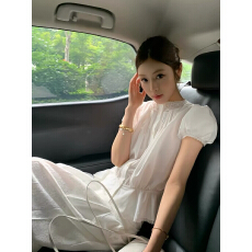 批发韩系千金感白色连衣裙子女夏季2026<b class='q'>新款</b>名媛气质绝美掐腰<b class='q'>长裙</b>套装