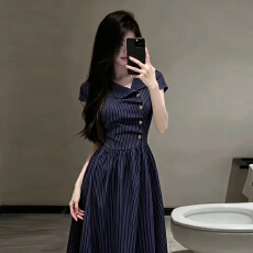 批发法式高级感蓝色条纹衬衫<b class='q'>连衣裙</b>子女<b class='q'>夏</b>季2026新款气质收腰显瘦长裙