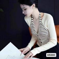 批发2026年春季假两件<b class='q'>条纹</b>拼接挂脖针织衫女气质设计感打底漂亮上衣