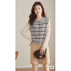 批发2026年春秋季韩版新款<b class='q'>翻领</b>条纹拼接衬衫假两件长袖开衫百搭上衣女