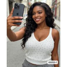 批发2026年夏季新款<b class='q'>欧美</b>风V领简约方格钻针织百搭背心上衣