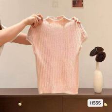 批发<b class='q'>韩版</b>半高领短袖针织衫2026年春夏季设计感竖坑条修身显瘦<b class='q'>打底衫</b>