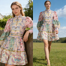 批发欧美复古<b class='q'>宫廷</b>风立领艺术扣金丝花边拼接灯笼袖高腰短款<b class='q'>连衣裙</b>