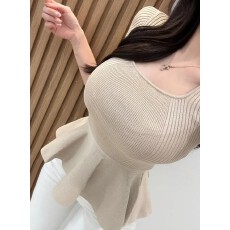 批发现一货   <b class='q'>韩国</b>chic夏新款小众方领荷叶边短袖T恤修身百搭显瘦<b class='q'>上衣</b>