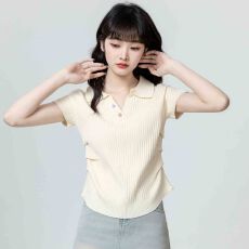 批发杏色POLO领针织短袖<b class='q'>T</b><b class='q'>恤</b>女夏2025夏季新款褶皱收腰<b class='q'>V领</b>体恤短款上衣