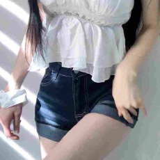 批发现一货 <b class='q'>韩国</b>chic美式设计感卷边夏季高腰性感超短包臀牛仔短裤女