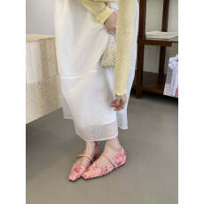 批发2026早<b class='q'>春</b>新款温柔风 刺绣花方头软底内增高芭蕾舞鞋