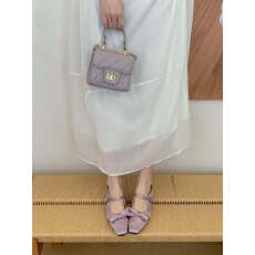 批发2026早春新款<b class='q'>韩版</b>气质蝴蝶飞一字带方头软底包头拖鞋