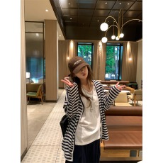 批发美式藏蓝色条纹<b class='q'>防晒</b>开衫长袖t恤女宽松设计感小众休闲百搭上衣服