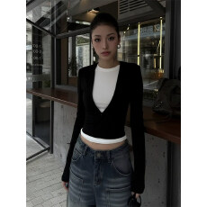 批发假两件撞色拼接长袖衫女春夏修身显瘦辣妹<b class='q'>百搭</b>短款内搭打底衫上衣