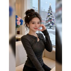 批发灰色独特别致长袖针织衫女春季2026新款修身打底衫高级感气质上衣