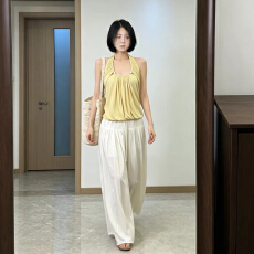 批发韩系皱褶U领挂脖吊带背心衫女装2026夏季金属扣气质休闲<b class='q'>百搭</b>上衣