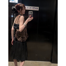 批发美式辣妹挂脖豹纹无袖吊带背心女装2026夏季新款时尚<b class='q'>百搭</b>显瘦上衣