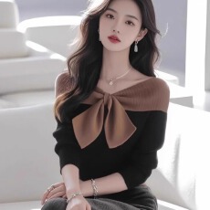 批发韩系女装独特蝴蝶结<b class='q'>大码</b>温柔针织上衣黑色撞色百搭一字肩长袖毛衣