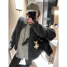 批发灰色高级感钉珠套头毛衣女2025秋冬韩系甜美内搭针织<b class='q'>打底衫</b>上衣