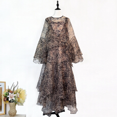 批发实拍Z家轻奢高定走秀优雅深色蛇纹印花层叠式度假仙女长款<b class='q'>连衣裙</b>