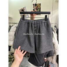 批发糯米复合超柔<b class='q'>大码</b>300斤两粒扣设计保暖<b class='q'>短裤</b>女冬加绒加厚休闲热裤