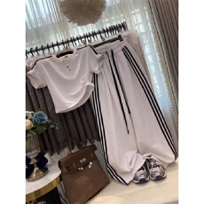 批发美式宽松休闲<b class='q'>运动</b>裤阔腿裤<b class='q'>两件</b>套洋气时尚正肩修身短袖T恤套装<b class='q'>女</b>