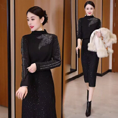 批发<b class='q'>秋</b>冬新款重工烫钻显瘦洋气时尚半高领打底衫长袖女士遮肚修身上衣