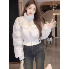 批发2025年冬季高级感气质独特超好看面包服外套小香风白色<b class='q'>短</b>款棉服女