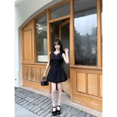 批发法式富家千金重工亮片圆领无袖连衣裙女<b class='q'>夏</b>季收腰显瘦黑色a字短裙