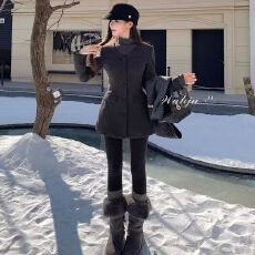 批发韩系复古<b class='q'>中长款</b>单排扣小众毛呢收腰外套女秋冬气质高腰短<b class='q'>裤</b>两件套