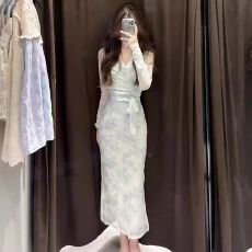 批发法式复古小众高级感晕染<b class='q'>碎花</b>网纱开衫吊带长裙连衣裙气质两件套女