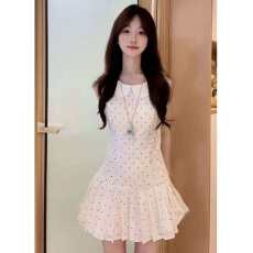 批发法式气质白色波点娃娃领<b class='q'>连衣裙女</b>夏季2026新款小个子收腰a字短裙
