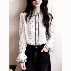 批发<b class='q'>白色</b>波点花边<b class='q'>衬衫</b>春季设计减龄洋气上衣